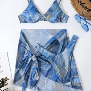 Blue Marble Bikini Set 💙 New w/o tag
Never worn!‎